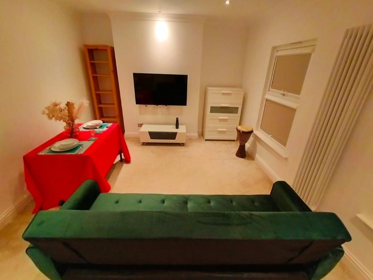 Fully-Equipped Flat In The City Of London Exterior photo